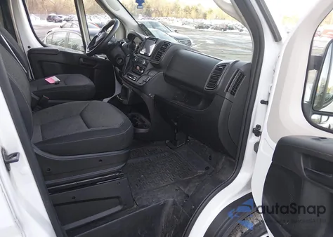 2022 Ram Promaster 2500 High Roof 136 Wb z USA, uszkodzony, nr VIN 3C6LRVCG8NE102810